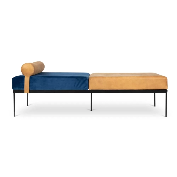 Daybed E-commerce image by product photographers Alter Image A