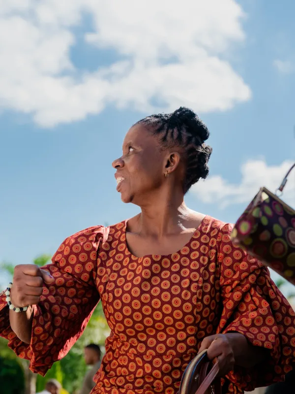 Portrait photo of lady celebrating