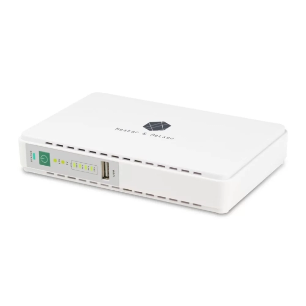 Mini UPS packshot by e-commerce photographers Alter Image A